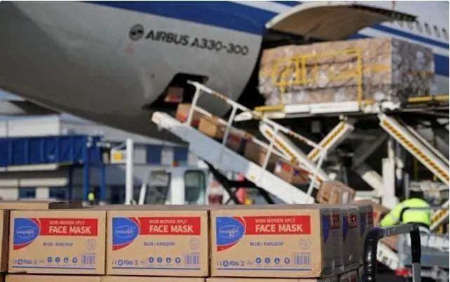 法国运送口罩飞行员在中国确诊，1600万个口罩滞留上海