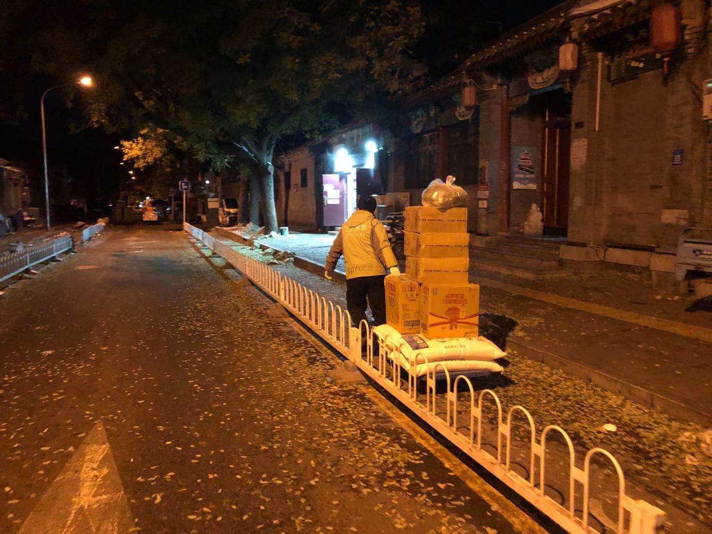 记者实地探访北京菜市场 10月末部分菜价已现回落