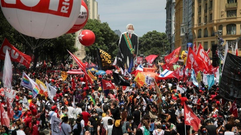 计划软件选号技巧_数千人抗议，要求罢免巴西总统